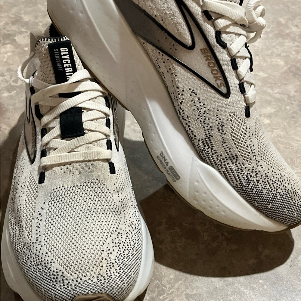 BROOKS GLYCERIN 21 STEALTHFIT RUNNING SHOES WOMENS SIZE 8 ***RETAIL $160*** - Picture 6 of 9